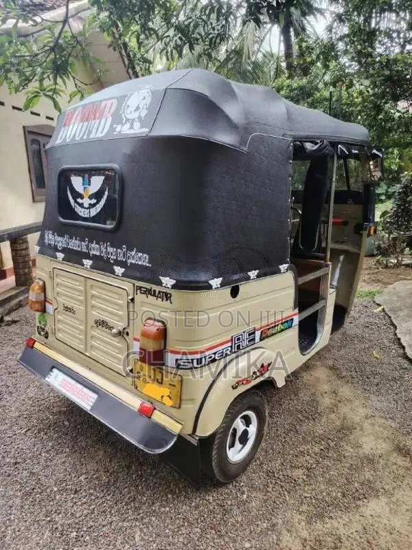 Bajaj RE 2 Stroke 2004 Three Wheel (Used)