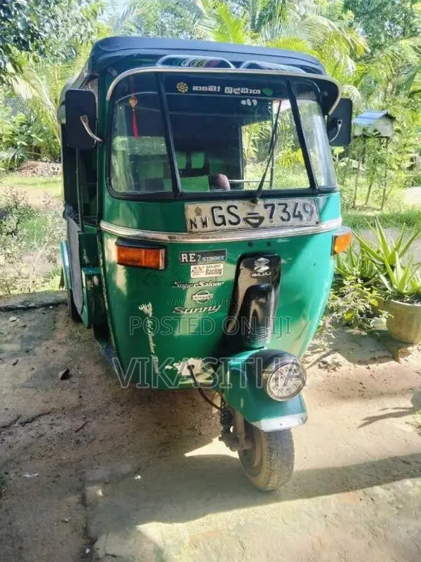 Bajaj 2 Stroke 2002 Three Wheel (Used)