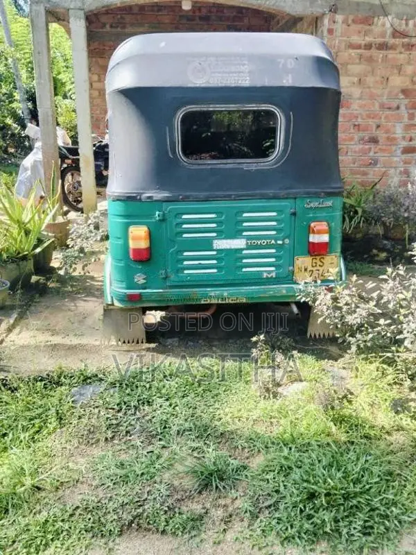 Bajaj 2 Stroke 2002 Three Wheel (Used)