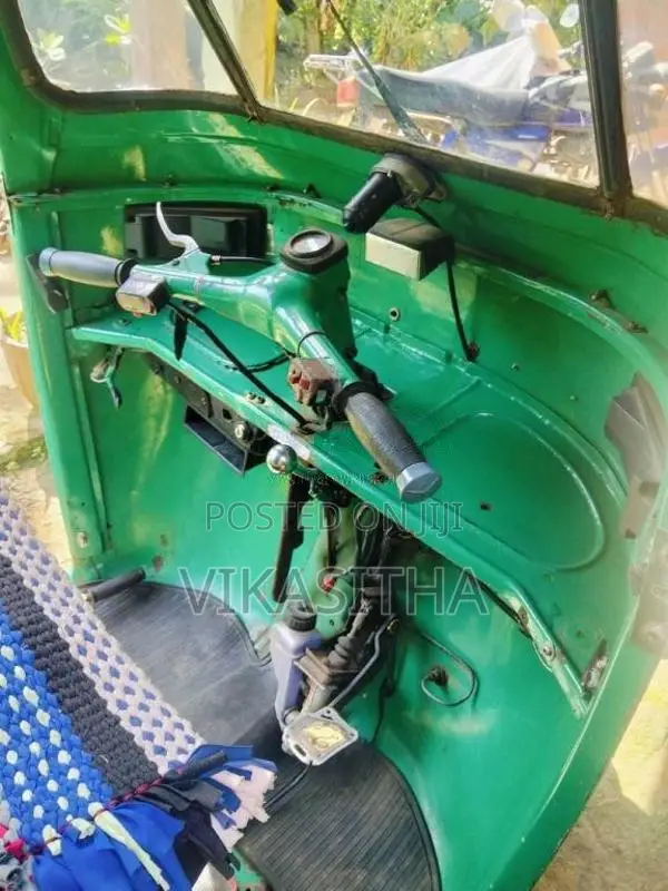 Bajaj 2 Stroke 2002 Three Wheel (Used)