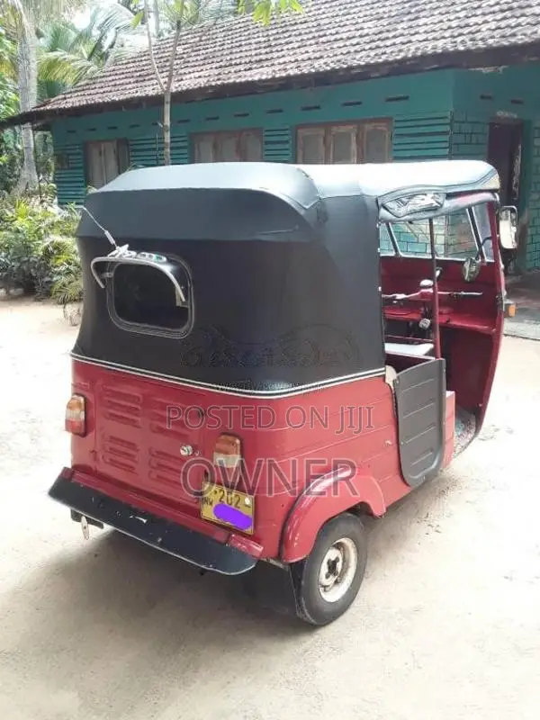 Bajaj RE 2 Stroke 1996 Three Wheel (Used)
