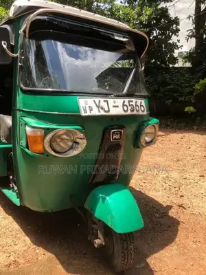 Bajaj RE 205 2011 Three Wheel (Used)