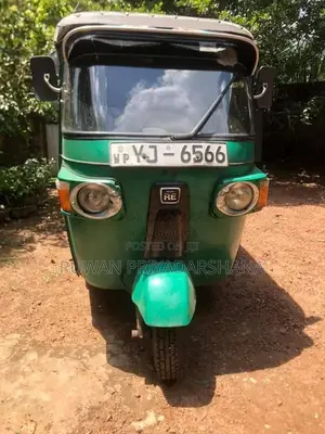 Bajaj RE 205 2011 Three Wheel (Used)