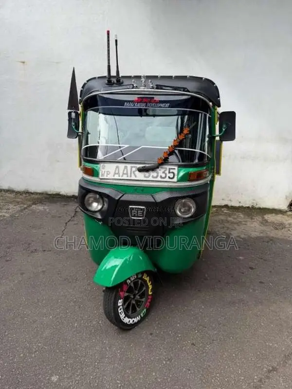Bajaj 4 Stroke 2014 Three Wheel (Used)