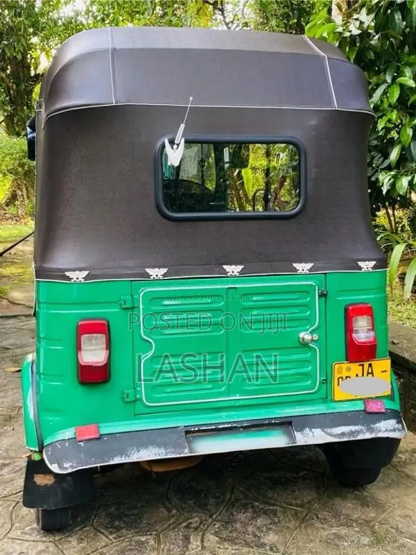 Bajaj RE 2004 Three Wheel (Used)