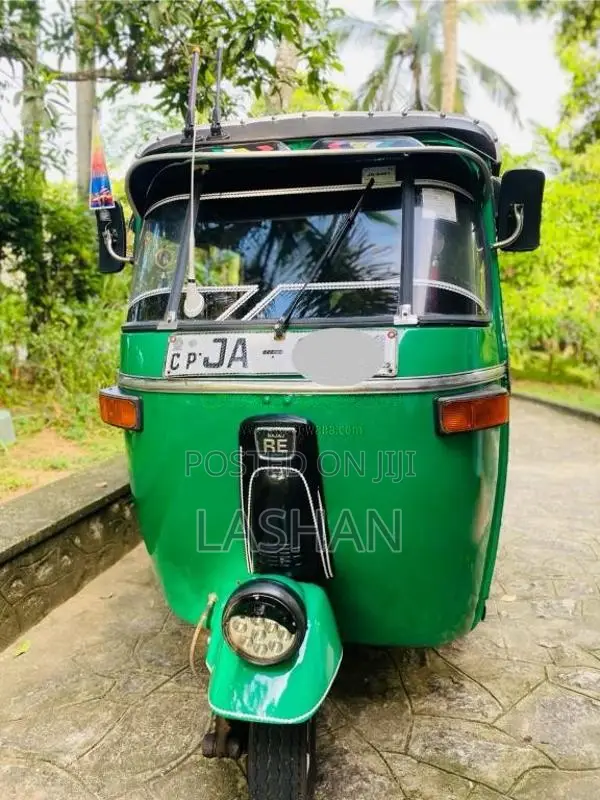 Bajaj RE 2004 Three Wheel (Used)