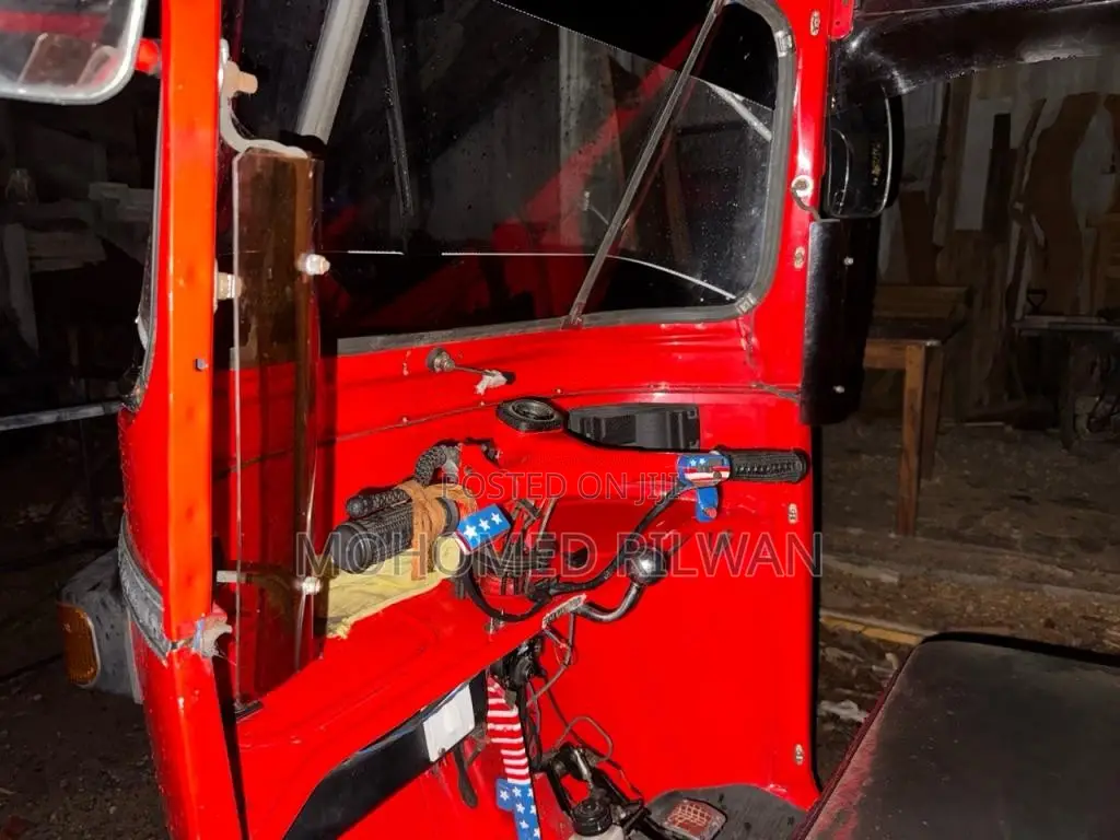 Bajaj 2 stroke 2002 Three Wheel (Used)