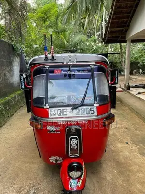 Bajaj RE 2 Stroke 2006 Three Wheel (Used)
