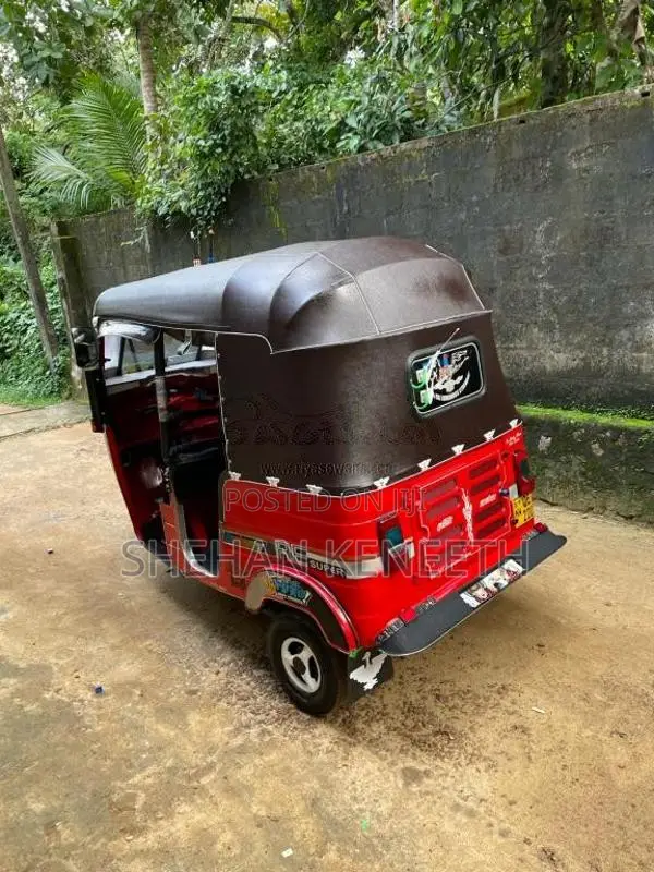 Bajaj RE 2 Stroke 2006 Three Wheel (Used)