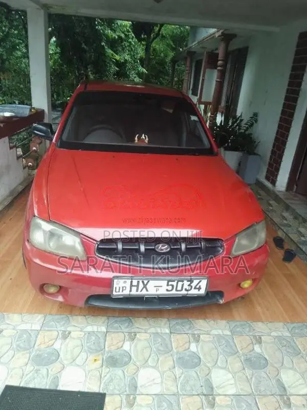 Hyundai  2000 Car (Used)