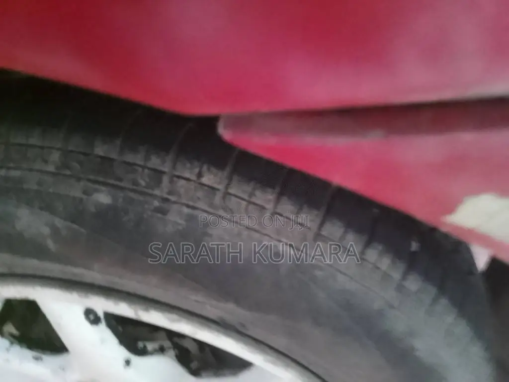 Hyundai  2000 Car (Used)