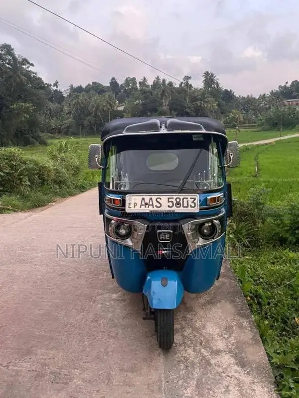 Bajaj 4 stroke 2014 Three Wheel (Used)