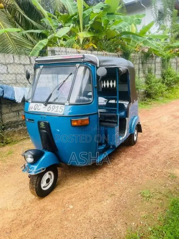 Bajaj 2 Stroke 2005 Three Wheel (Used)