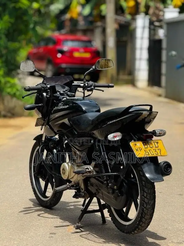 Bajaj Pulsar 150 2015 Motorbike (Used)