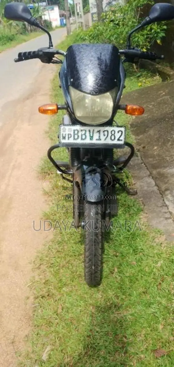 Bajaj Platina 2014 Motorbike (Used)