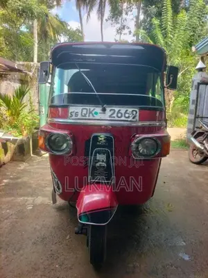 Bajaj 4 Stroke 2007 Three Wheel (Used)