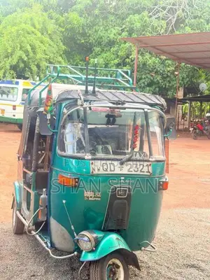 Bajaj 2 stroke 2006 Three Wheel (Used)