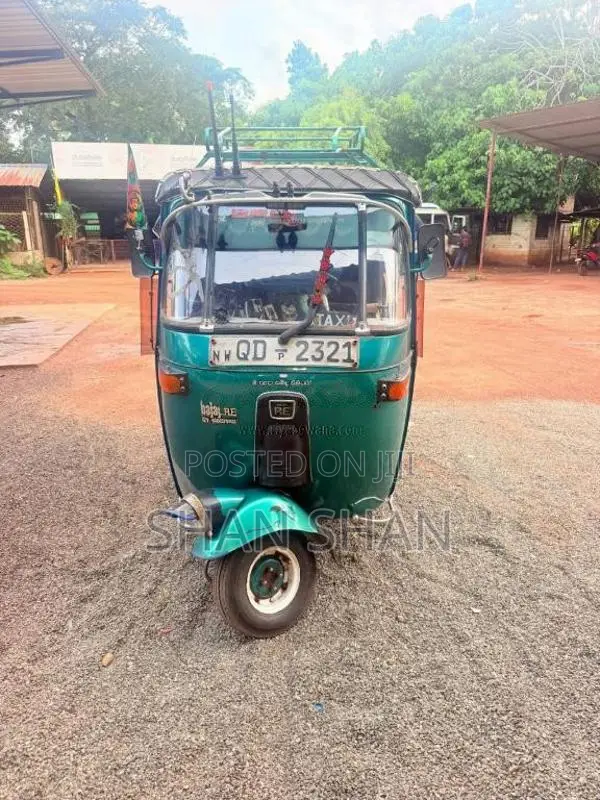 Bajaj 2 stroke 2006 Three Wheel (Used)