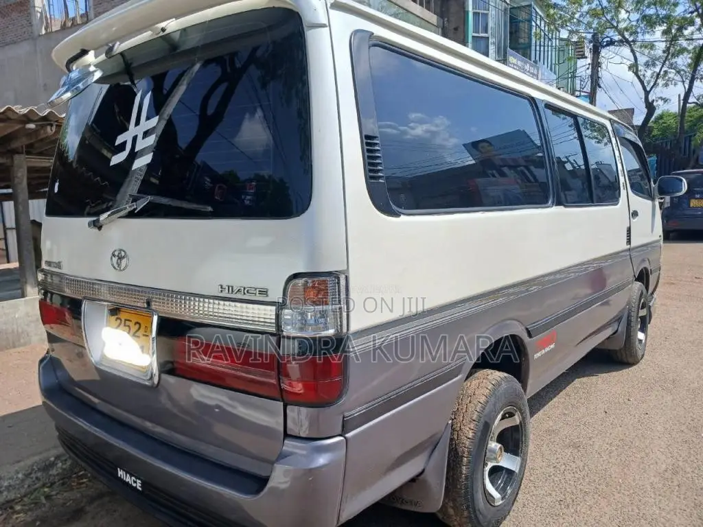 Toyota Dolphin LH113 1994 Van (Used)