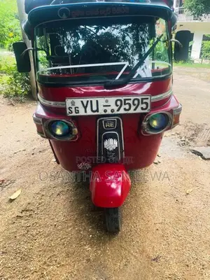Bajaj 4stok 2011 Three Wheel (Used)