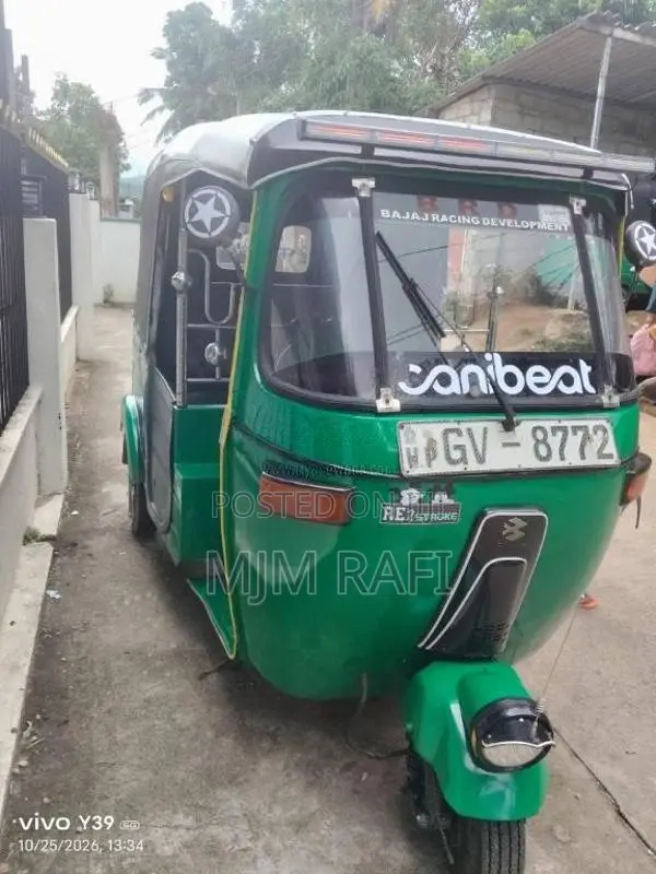 Bajaj RE 2 Stroke 2002 Three Wheel (Used)
