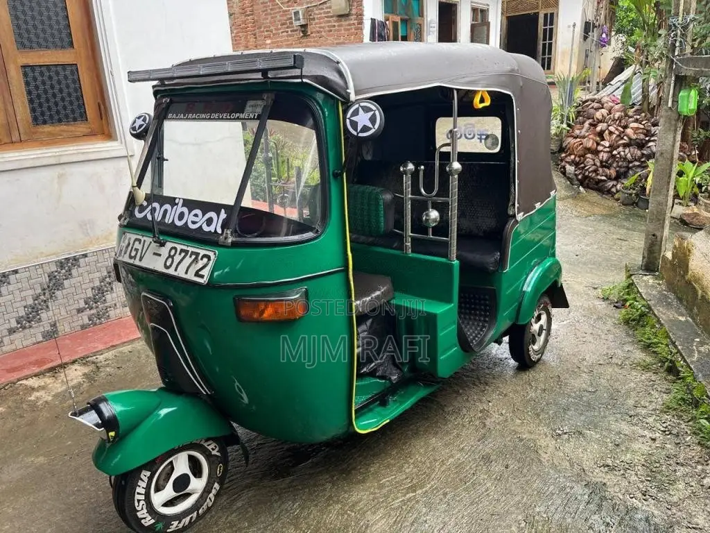 Bajaj RE 2 Stroke 2002 Three Wheel (Used)
