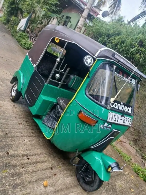 Bajaj RE 2 Stroke 2002 Three Wheel (Used)