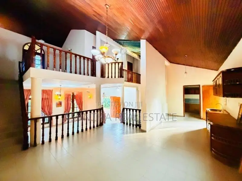 (AFA456) 2-Storey House for Sale – Arawala Road Pannipitiya