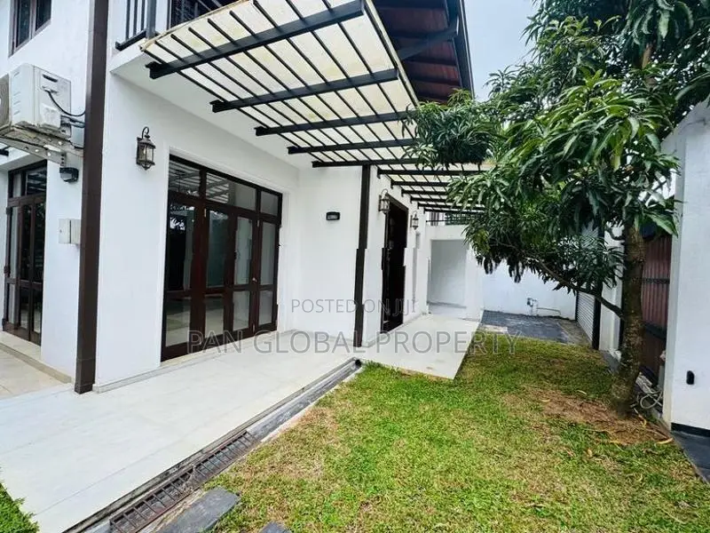 House for Sale in Koswatta