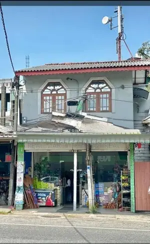 JA-ELA : (930 SQFT) 2-STOREY COMMERCIAL BUILDING FOR SALE