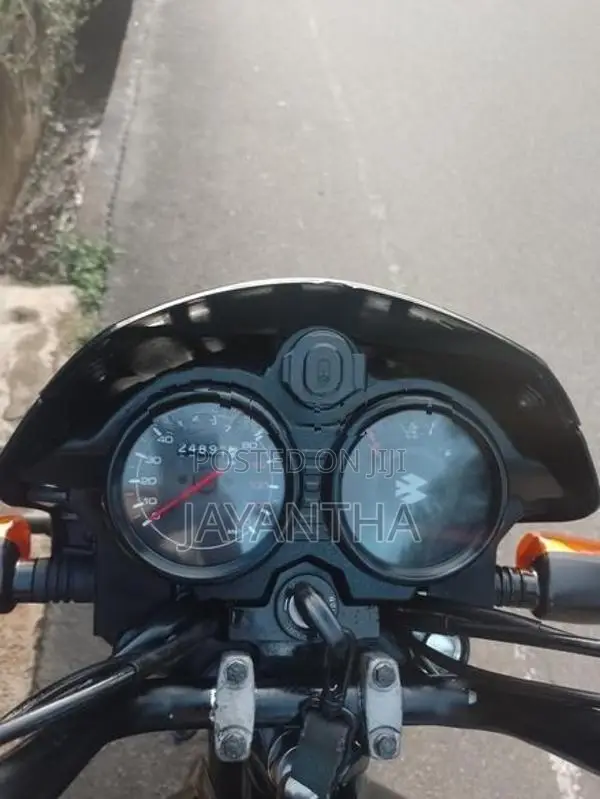 Bajaj CT100 ct 100 2024