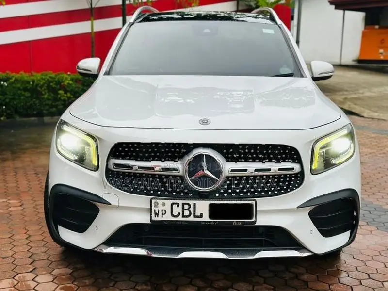 Mercedes Benz GLB 200 Premium Plus 2020