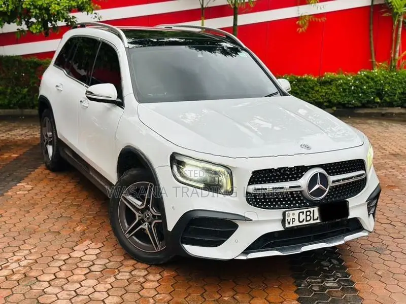 Mercedes Benz GLB 200 Premium Plus 2020