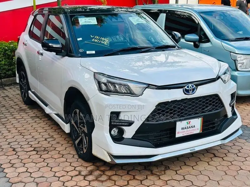 Toyota Raize Z Hybrid B/N Exchang 2026