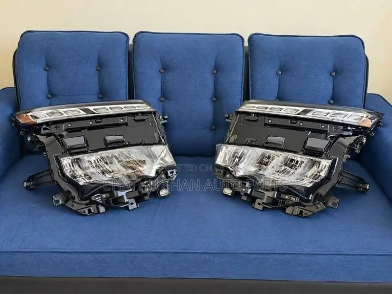 toyota voxy 2025 headlight