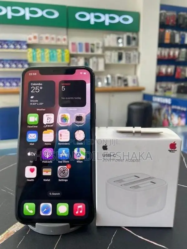 Apple iPhone 11 Pro 512GB (Used)