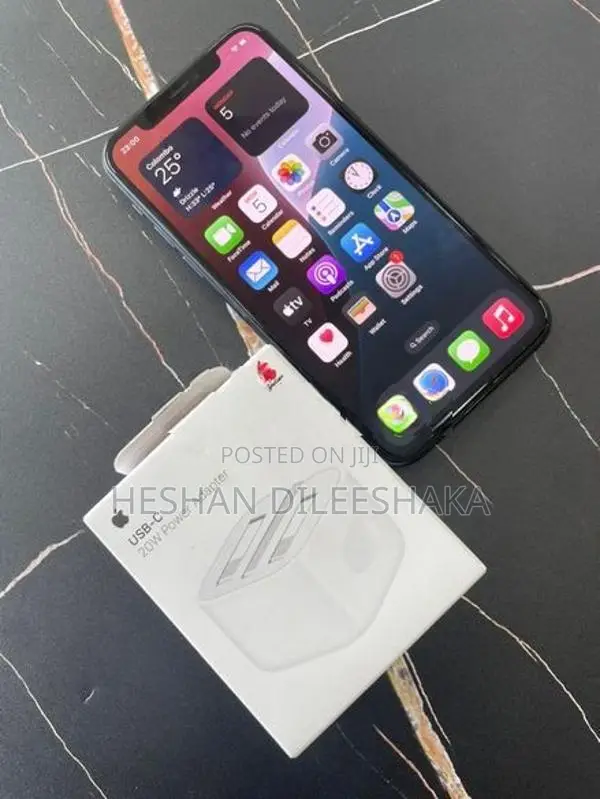 Apple iPhone 11 Pro 512GB (Used)