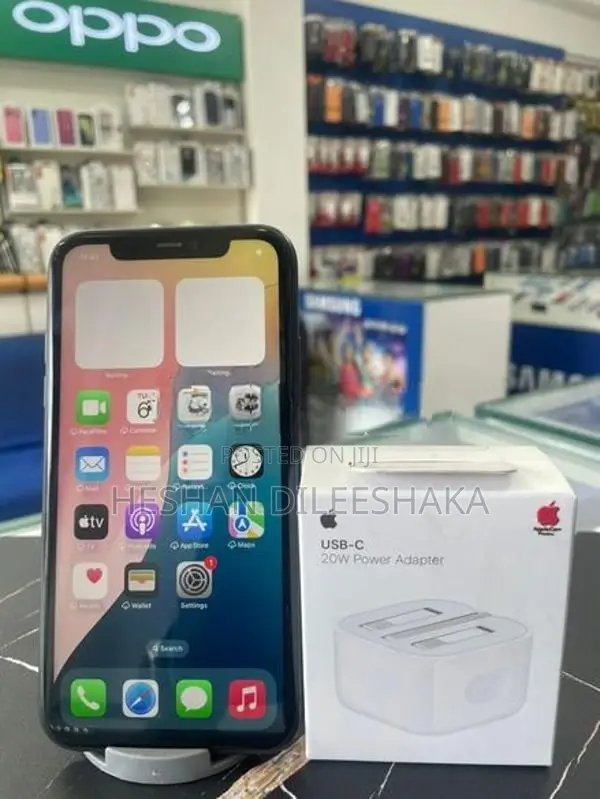 Apple iPhone 11 128GB (Used)