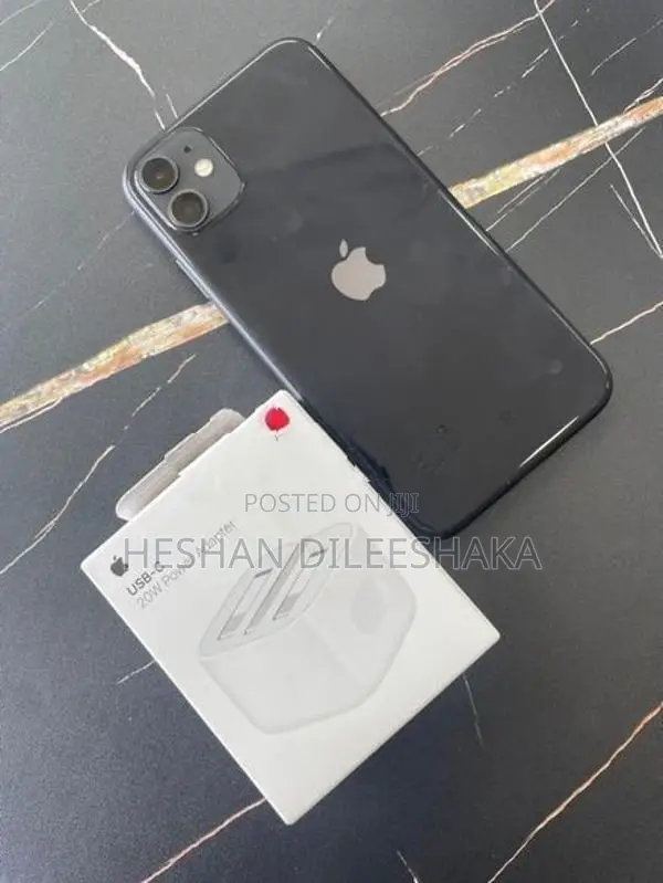 Apple iPhone 11 128GB (Used)