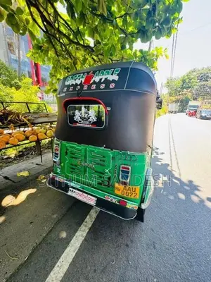 Bajaj RE 2014