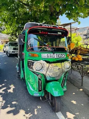 Bajaj RE 2014
