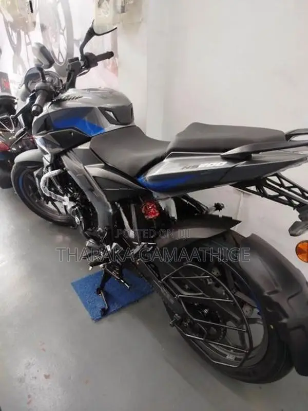 Bajaj Pulsar NS200 2026
