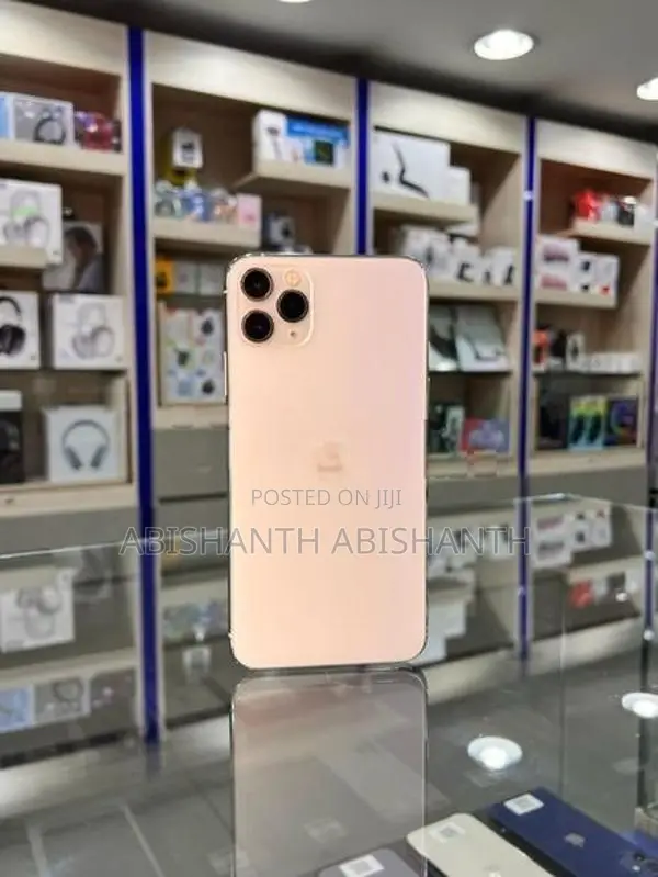 Apple iPhone 11 Pro Max (Used)