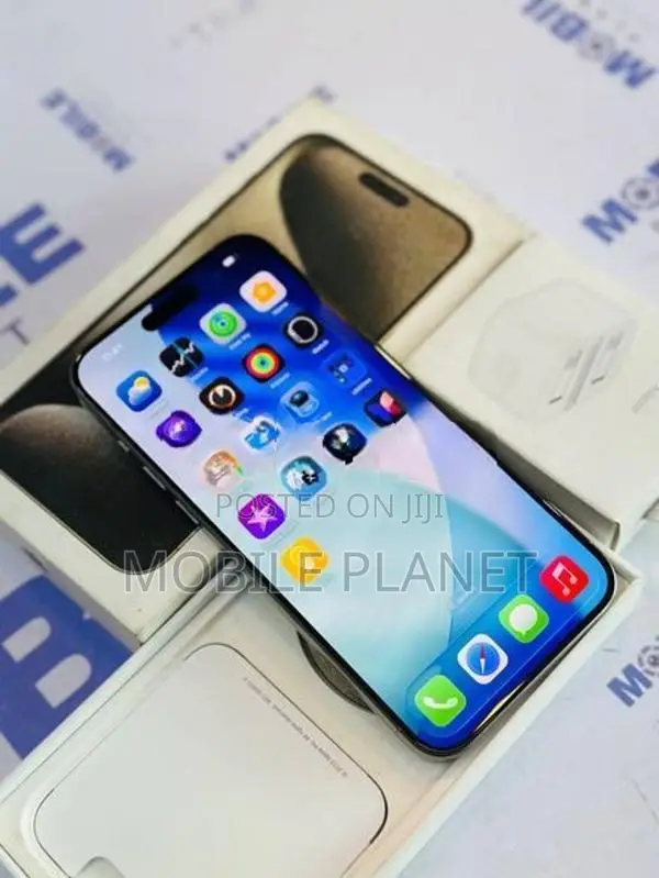 Apple iPhone 15 Pro Max 256GB (Used)