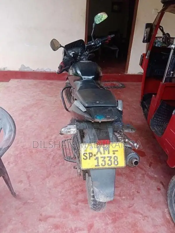 Bajaj Pulsar 150 2012