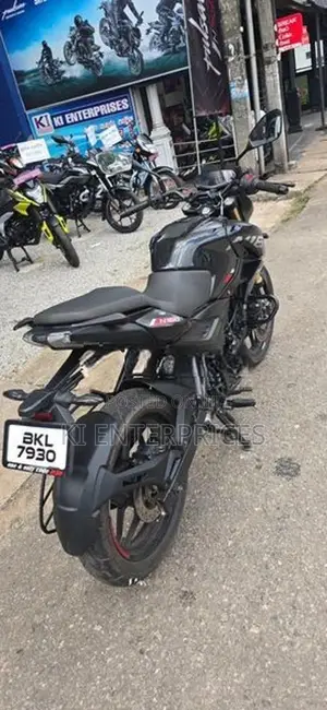 Bajaj Pulsar N160 2025