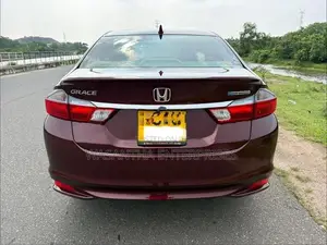 Honda Grace Ex Package 67,000km 2015
