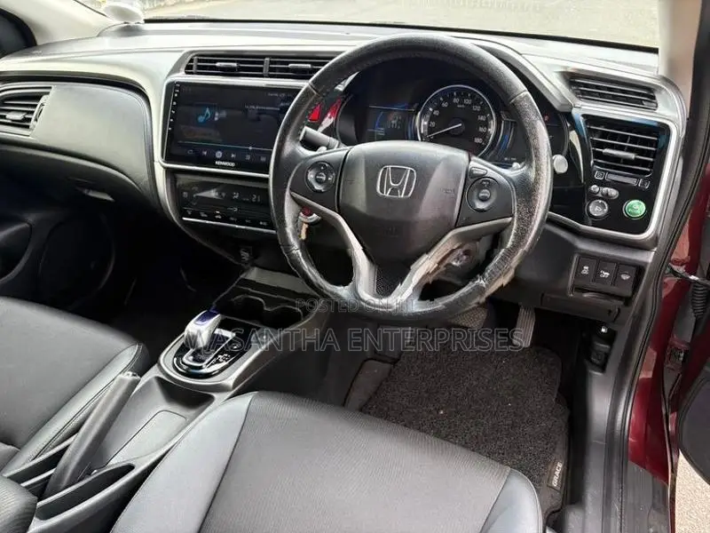 Honda Grace Ex Package 67,000km 2015