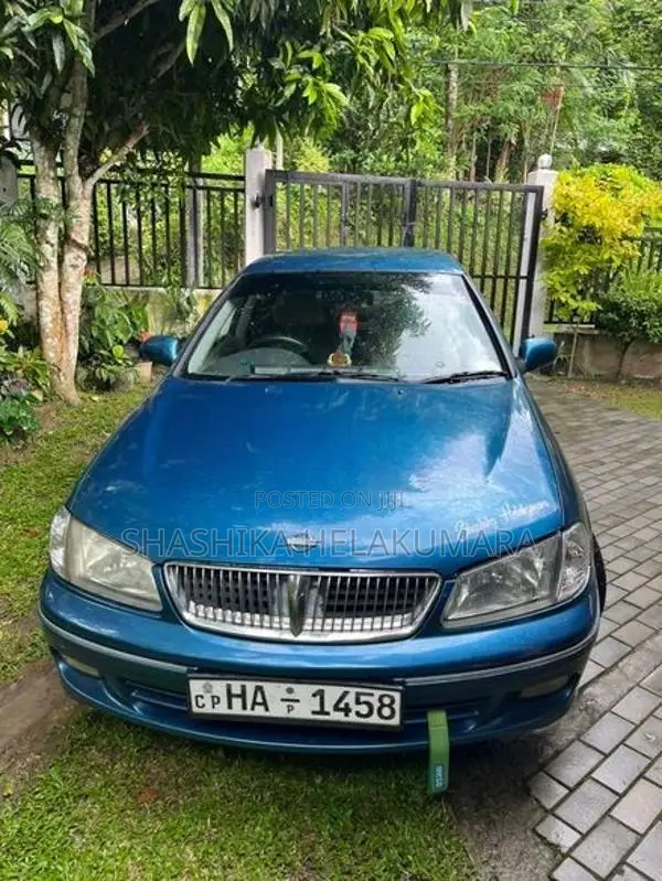 Nissan Sunny 2000