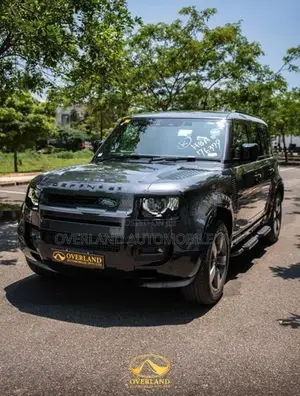 Land Rover Defender X DYNAMIC SE 2025